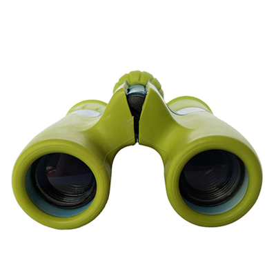Jumelles amicales de l'enfant 8x21 éducatif vert pour des élèves du cours préparatoire